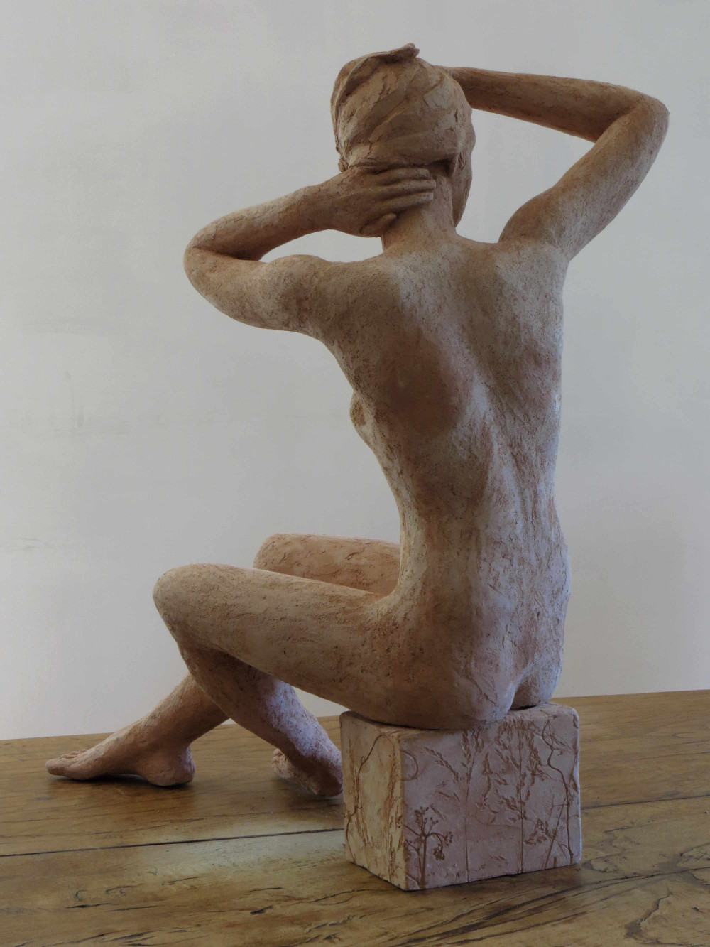 Sculpture - Dans le jardin dos