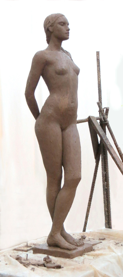 Sculpture - Samantha debout profil